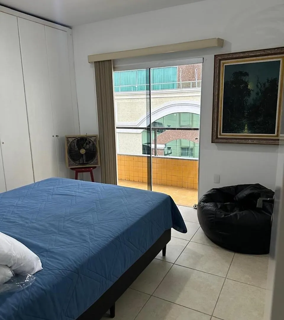 Apto Grande A Poucos Passos Do Mar Balneário Camboriú